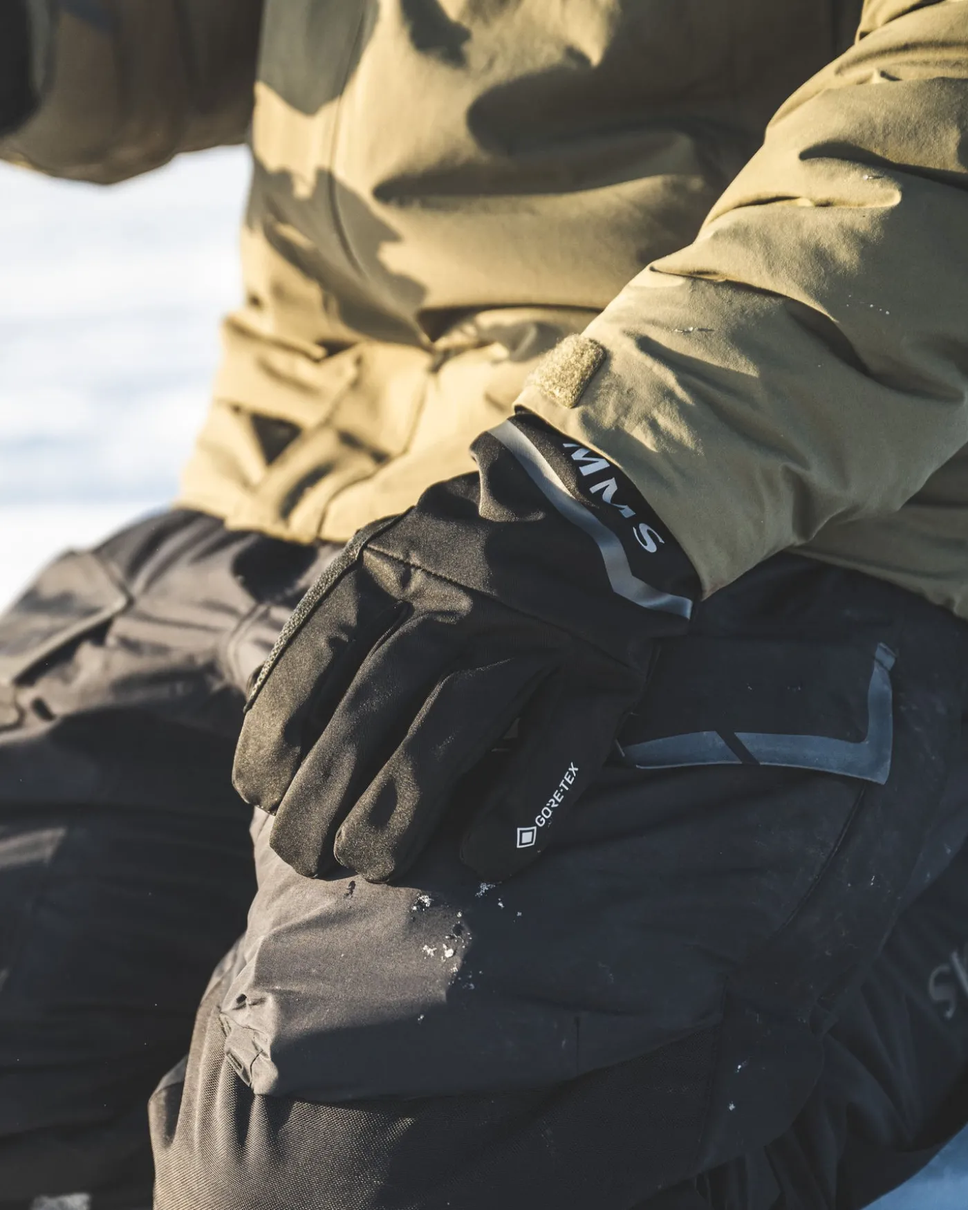 ProDry™ GORE-TEX Fishing Glove + Liner